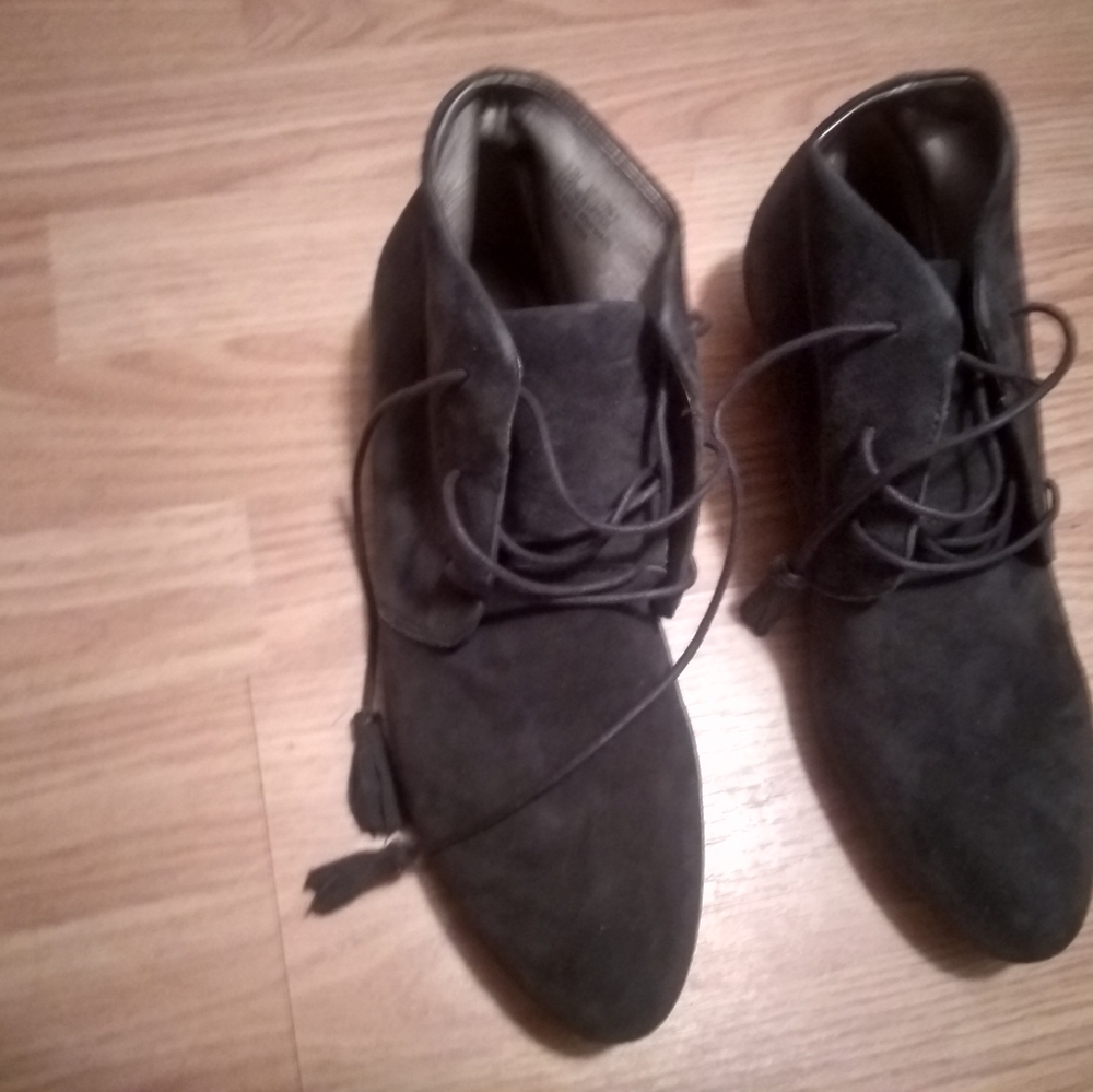 Women's shoes